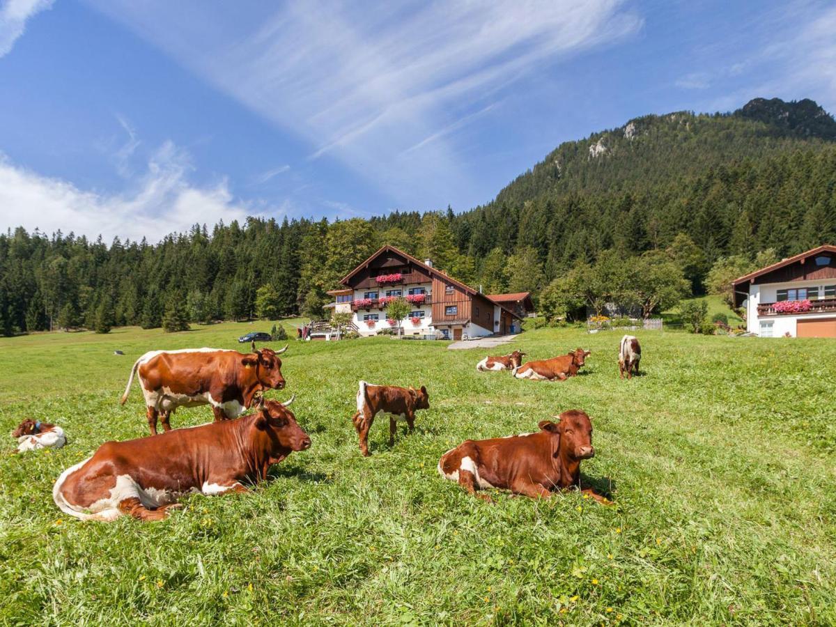 Ferienhaus Lehen เบิร์ชเทสกาเดน ภายนอก รูปภาพ