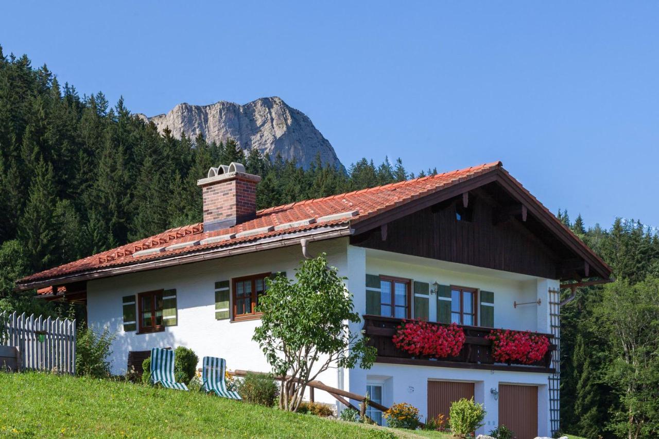 Ferienhaus Lehen เบิร์ชเทสกาเดน ภายนอก รูปภาพ